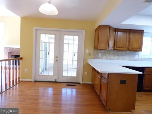 Interior, Kitchen, Pendant Lights, Wood Texture Flooring