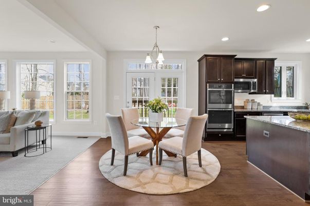 Dining room, Interior, Kitchen, Pendant Lights, Recessed Lighting, Wood Texture Flooring