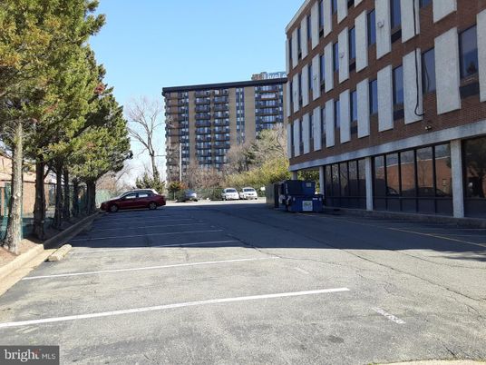 Exterior, Facade, Condo Building