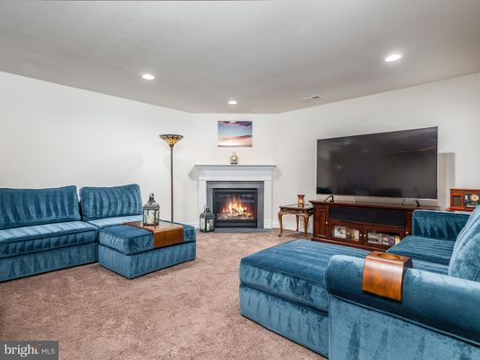 Fireplace, Interior, Living room, Recessed Lighting