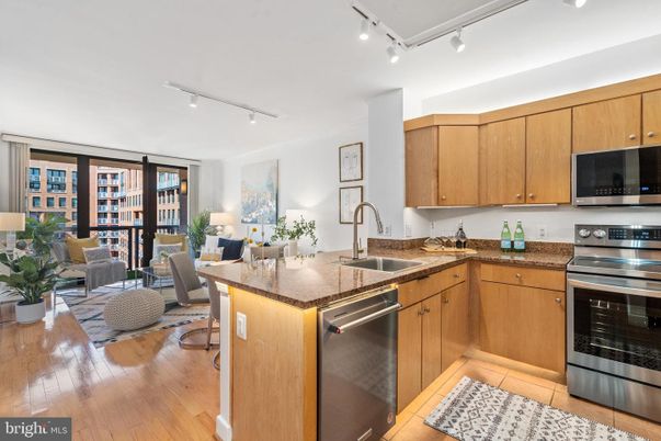 Dining room, Interior, Kitchen, Living room, Stainless Steel Appliances, Wood Texture Flooring