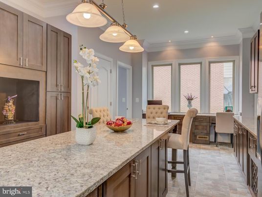 Dining room, Interior, Pendant Lights, Recessed Lighting