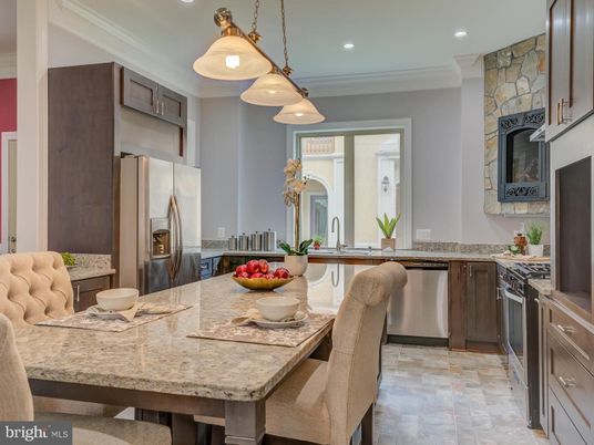 Dining room, Interior, Kitchen, Pendant Lights, Recessed Lighting, Stainless Steel Appliances, Stone Walls
