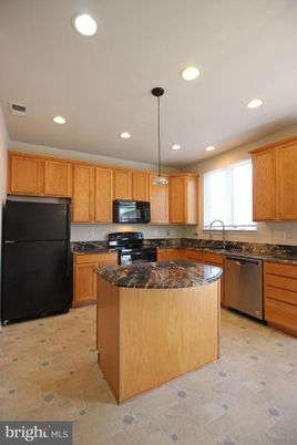 Interior, Kitchen, Pendant Lights, Recessed Lighting