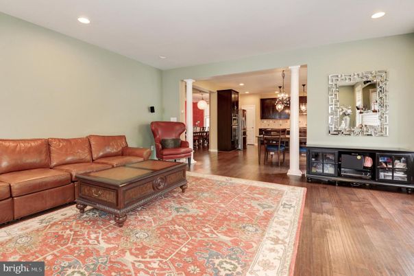 Chandelier, Dining room, Interior, Living room, Pendant Lights, Recessed Lighting, Wood Texture Flooring