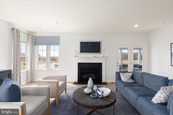 Fireplace, Interior, Living room, Recessed Lighting