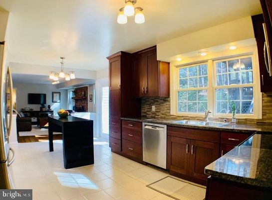 Dining room, Interior, Kitchen, Living room, Pendant Lights, Stainless Steel Appliances