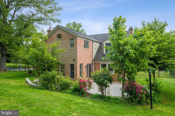 Exterior, Facade, Brick Facade, Brick Traditional