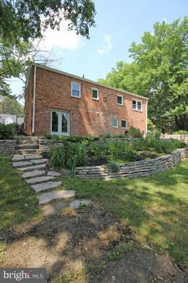 Backyard, Exterior, Facade, Brick Facade, Cape Cod