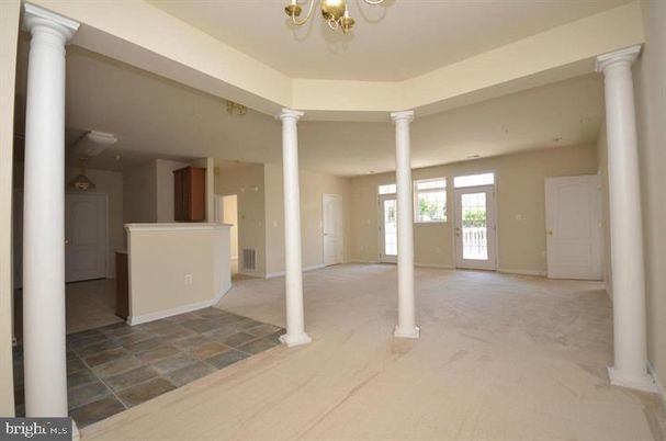 Chandelier, Empty room, Interior