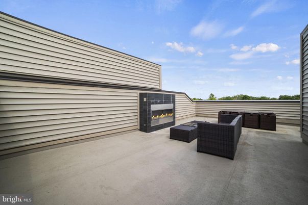 Exterior, Fireplace