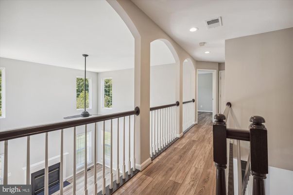 Interior, Pendant Lights, Recessed Lighting, Wood Texture Flooring