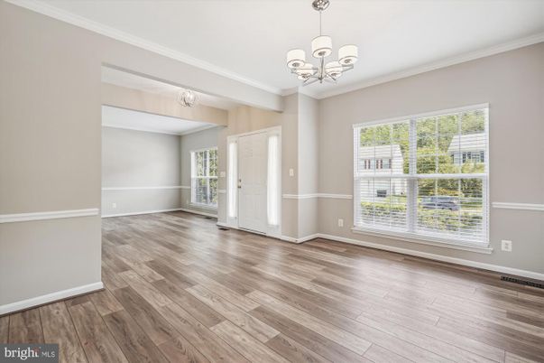Chandelier, Empty room, Interior, Wood Texture Flooring