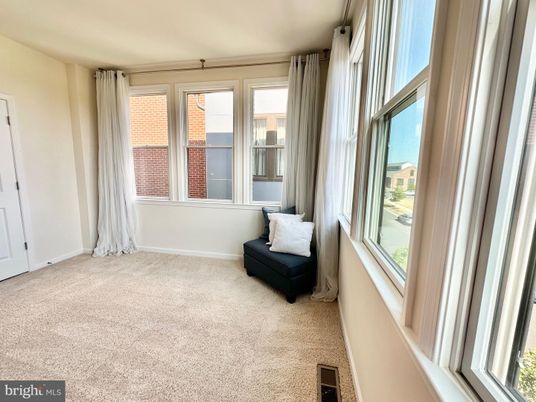 Empty room, Interior, Sun Room