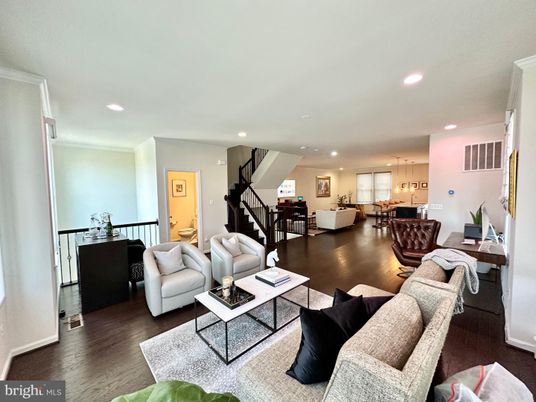 Dining room, Interior, Kitchen, Living room, Pendant Lights, Recessed Lighting, Wood Texture Flooring