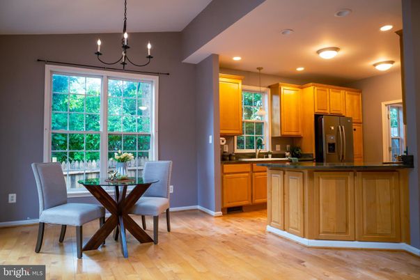 Chandelier, Dining room, Interior, Kitchen, Pendant Lights, Recessed Lighting, Wood Texture Flooring