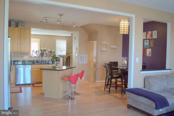 Chandelier, Dining room, Interior, Kitchen, Wood Texture Flooring