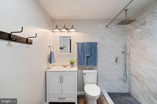 Bathroom, Glass Shower, Interior, Marble Walls