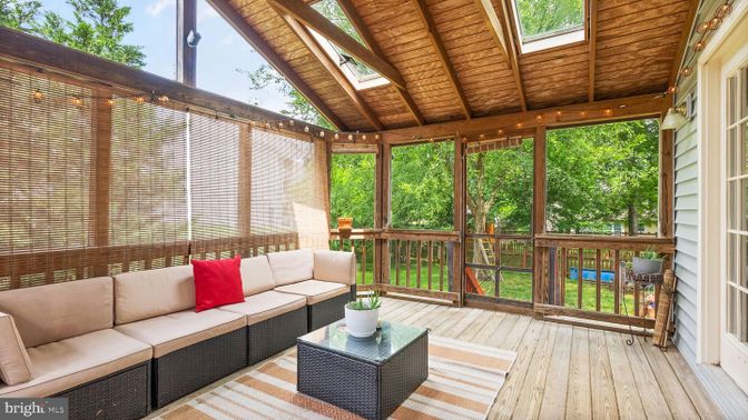 Interior, Living room, Sun Room, Wooden Beams, Wooden Ceilings, Wood Texture Flooring