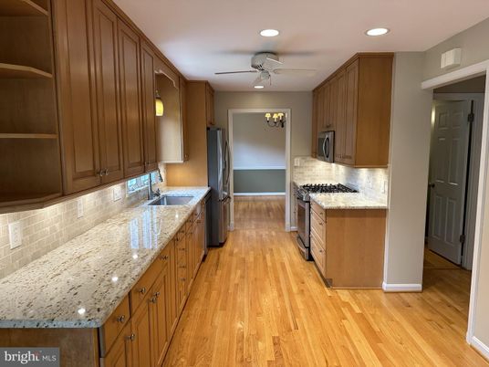 Interior, Kitchen, Recessed Lighting, Wood Texture Flooring