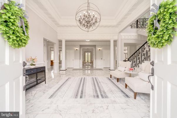 Chandelier, Interior, Marble