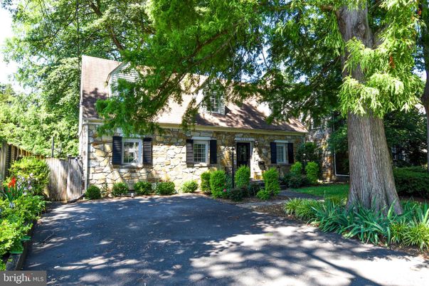 Exterior, Facade, Cape Cod