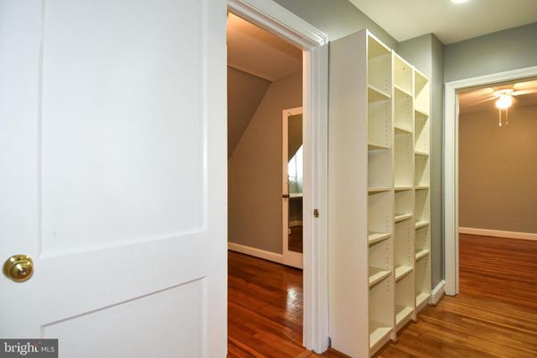 Interior, Recessed Lighting, Walk-in Closets, Wood Texture Flooring