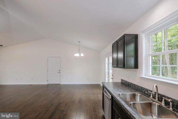 Interior, Kitchen, Pendant Lights, Wood Texture Flooring
