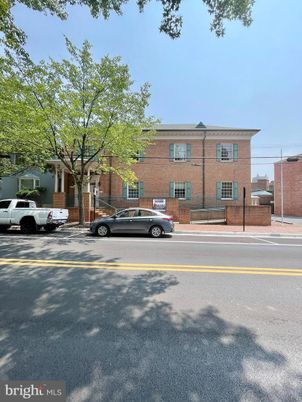Exterior, Facade, Brick Facade, Condo Building