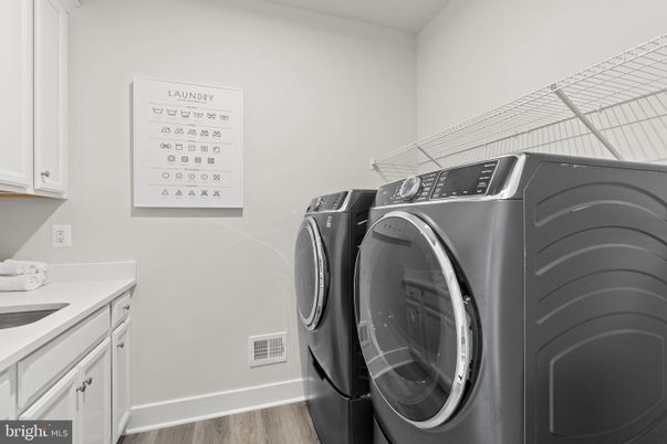 Interior, Washer, Wood Texture Flooring