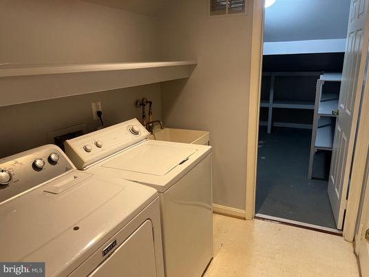 Interior, Washer