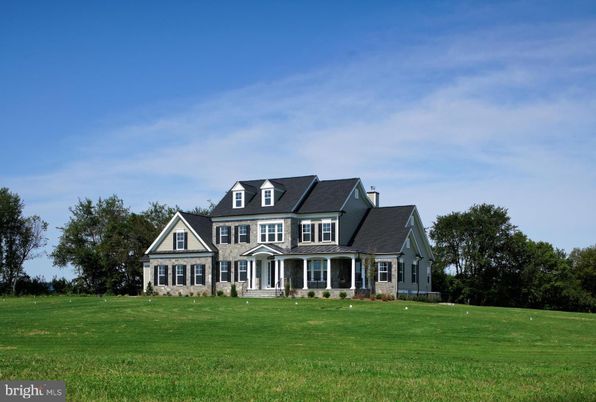 Backyard, Exterior, Facade, Farmhouse