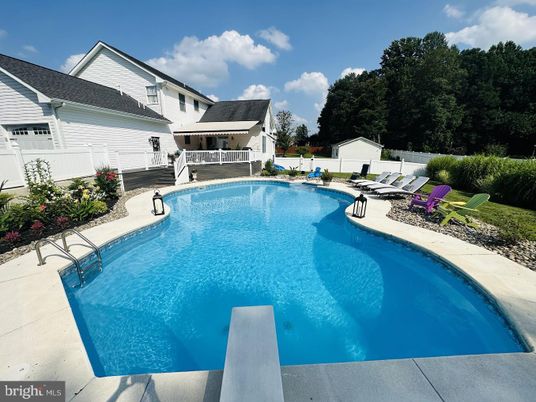 Exterior, Pool, Solar Panels
