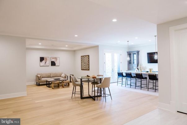 Dining room, Interior, Kitchen, Living room, Pendant Lights, Recessed Lighting, Wood Texture Flooring