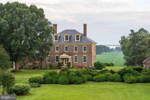 Backyard, Exterior, Facade, Brick Facade, Georgian
