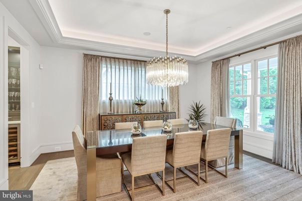 Chandelier, Dining room, Interior, Recessed Lighting, Wood Texture Flooring