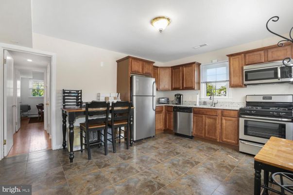 Dining room, Interior, Kitchen, Stainless Steel Appliances, Wood Texture Flooring