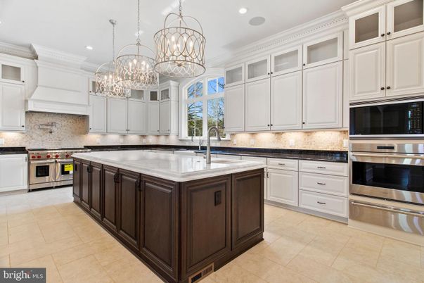 Chandelier, Interior, Kitchen, Pendant Lights, Recessed Lighting, Stainless Steel Appliances