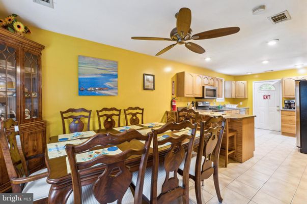 Dining room, Interior, Kitchen, Recessed Lighting