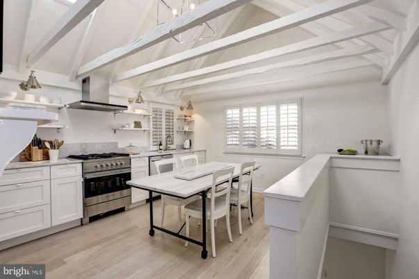 Dining room, Interior, Kitchen, Stainless Steel Appliances, Wood Texture Flooring