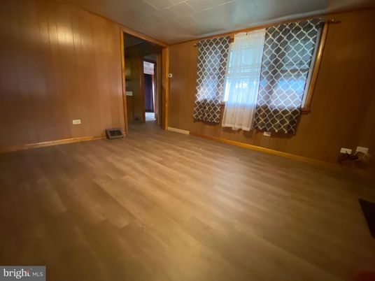 Empty room, Interior, Wood Texture Flooring, Wooden Walls