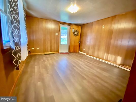 Empty room, Interior, Wood Texture Flooring, Wooden Walls