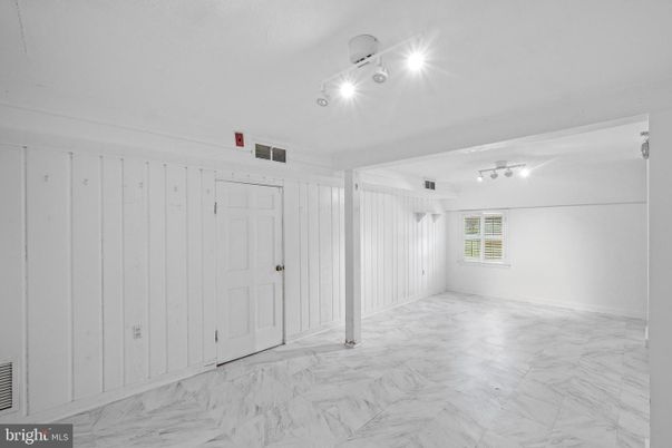 Empty room, Interior, Marble