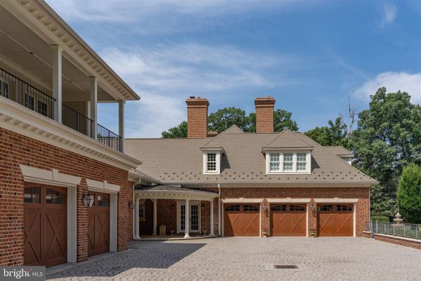 Attached, Exterior, Facade, Brick Facade, None