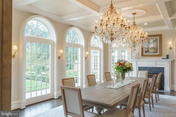Chandelier, Dining room, Fireplace, Interior, Recessed Lighting, Wood Texture Flooring