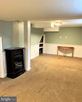 Empty room, Fireplace, Interior