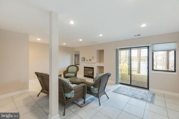 Fireplace, Interior, Living room, Marble, Recessed Lighting