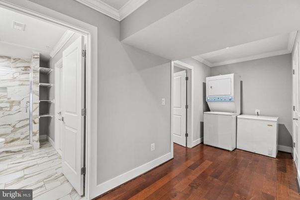 Interior, Marble, Utility Closets, Washer, Wood Texture Flooring