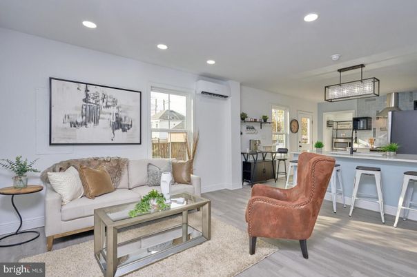 Interior, Kitchen, Living room, Pendant Lights, Recessed Lighting, Stainless Steel Appliances, Wood Texture Flooring