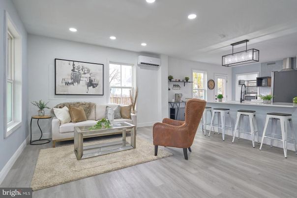 Interior, Kitchen, Living room, Pendant Lights, Recessed Lighting, Wood Texture Flooring